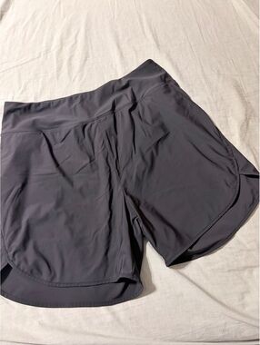 Athletic shorts